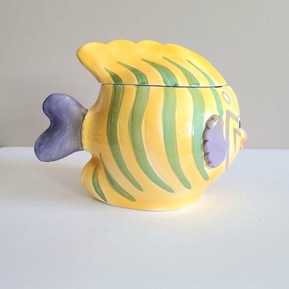 Vintage 1980s Fish shape cookie/biscuit jar. - Picture 5 of 13